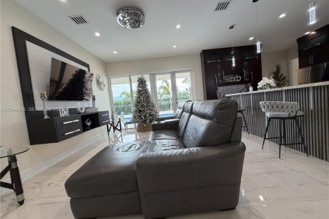 Купить виллу или дом в Майами, Флорида 4 спальни, 216м2, № 2002372 - фото 9