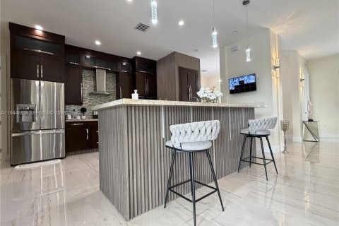 Купить виллу или дом в Майами, Флорида 4 спальни, 216м2, № 2002372 - фото 10