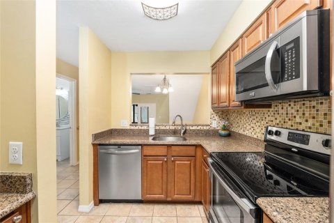 Adosado en venta en Gainesville, Florida, 3 dormitorios, 126.72 m2 № 1868863 - foto 7