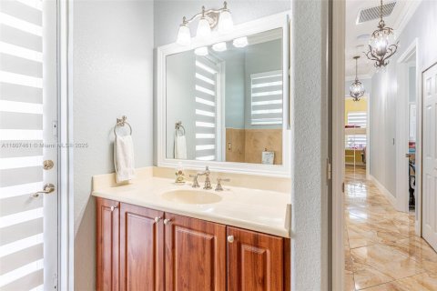 House in Homestead, Florida 4 bedrooms, 210.89 sq.m. № 1865204 - photo 28