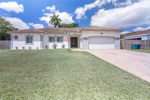 House in Homestead, Florida 4 bedrooms, 210.89 sq.m. № 1865204 - photo 2