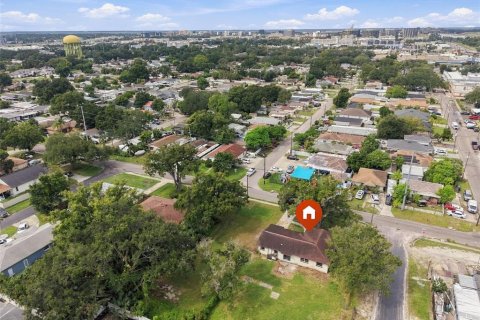 Casa en venta en Tampa, Florida, 4 dormitorios, 120.4 m2 № 2385663 - foto 8
