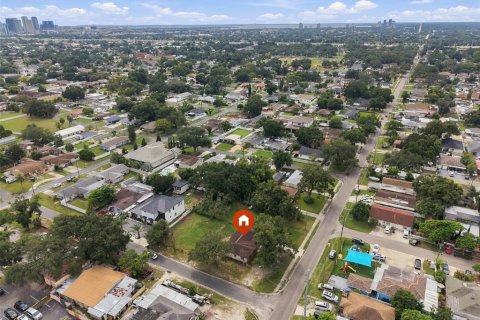 Casa en venta en Tampa, Florida, 4 dormitorios, 120.4 m2 № 2385663 - foto 16