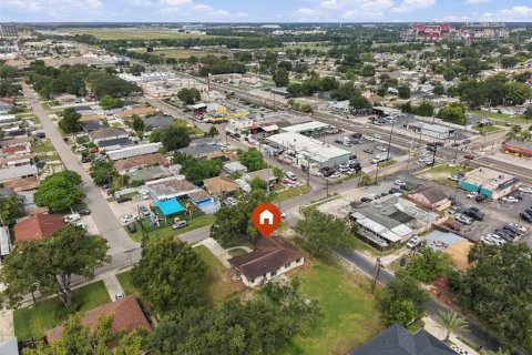 Casa en venta en Tampa, Florida, 4 dormitorios, 120.4 m2 № 2385663 - foto 10