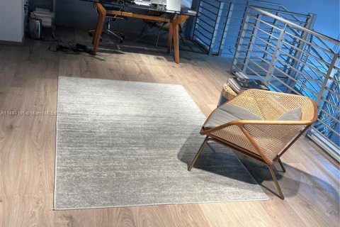 Propiedad comercial en alquiler en Doral, Florida № 884432 - foto 1