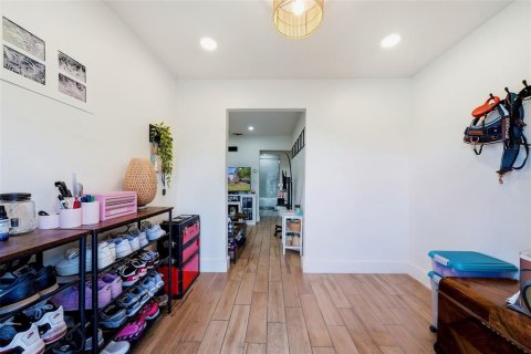Villa ou maison à vendre à Tampa, Floride: 2 chambres, 71.72 m2 № 2355623 - photo 12