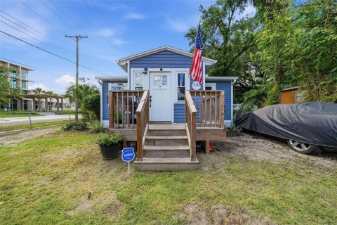 Villa ou maison à vendre à Tampa, Floride: 2 chambres, 71.72 m2 № 2355623 - photo 3