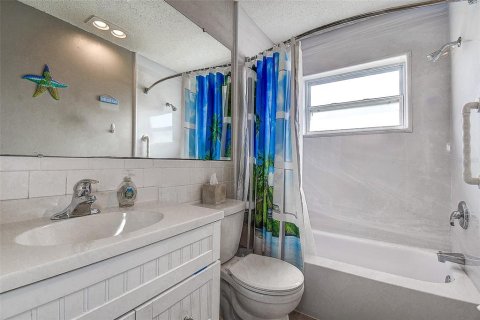 Copropriété à vendre à Pinellas Park, Floride: 2 chambres, 153.2 m2 № 1551308 - photo 27