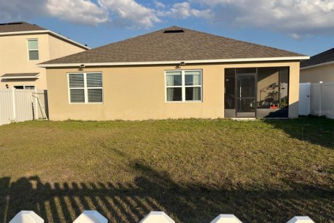 House in Kissimmee, Florida 4 bedrooms, 171.5 sq.m. № 2166074 - photo 11