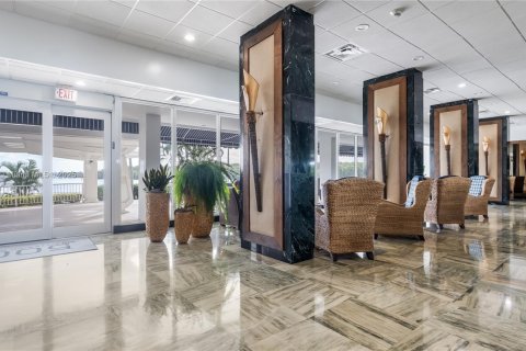 Copropriété à vendre à Sunny Isles Beach, Floride: 1 chambre, 55.56 m2 № 2015682 - photo 3