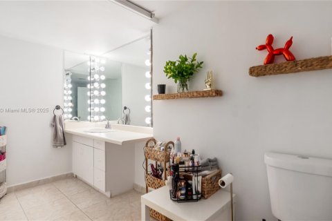 Copropriété à vendre à Sunny Isles Beach, Floride: 1 chambre, 55.56 m2 № 2015682 - photo 15