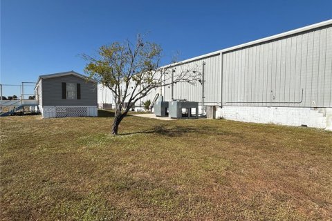 Propiedad comercial en venta en Clewiston, Florida № 1973362 - foto 8