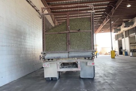 Propiedad comercial en venta en Clewiston, Florida № 1973362 - foto 23