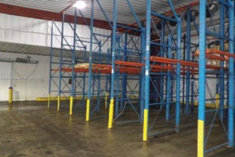 Propiedad comercial en venta en Clewiston, Florida № 1973362 - foto 16