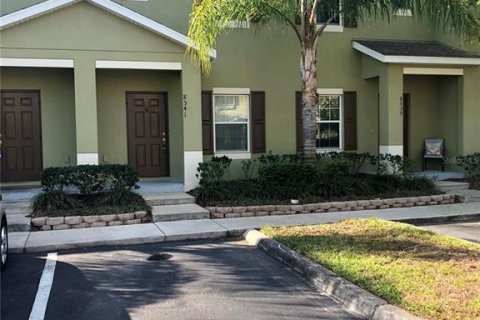 Adosado en Tampa, Florida 2 dormitorios, 101.08 m2 № 2156333