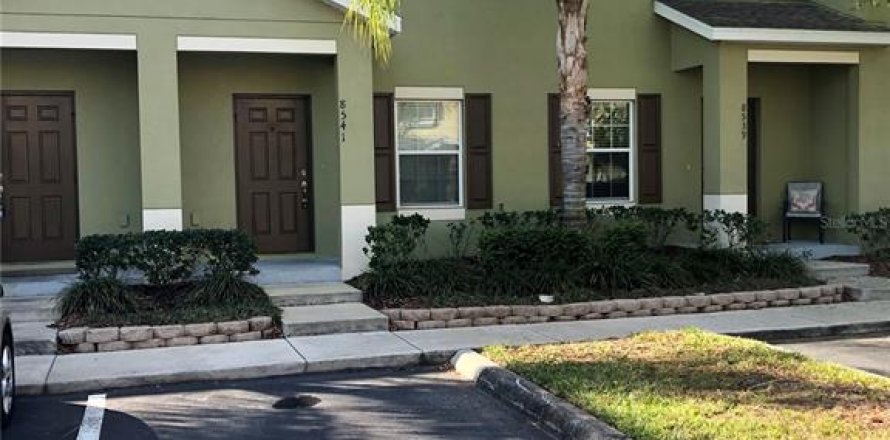 Adosado en Tampa, Florida 2 dormitorios, 101.08 m2 № 2156333