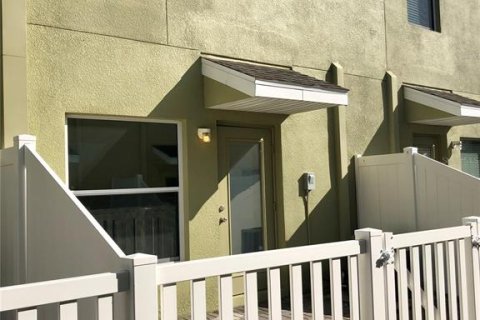 Adosado en alquiler en Tampa, Florida, 2 dormitorios, 101.08 m2 № 2156333 - foto 22