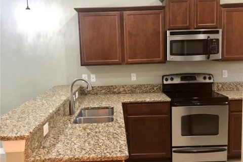 Adosado en alquiler en Tampa, Florida, 2 dormitorios, 101.08 m2 № 2156333 - foto 2