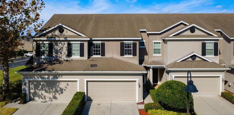 Townhouse in Ocoee, Florida 4 bedrooms, 166.2 sq.m. № 2143420