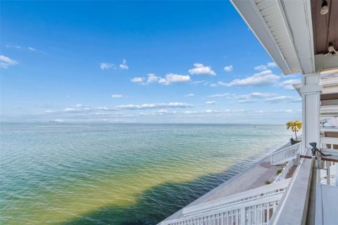 Condo in Saint Petersburg, Florida, 1 bedroom  № 2212136 - photo 9