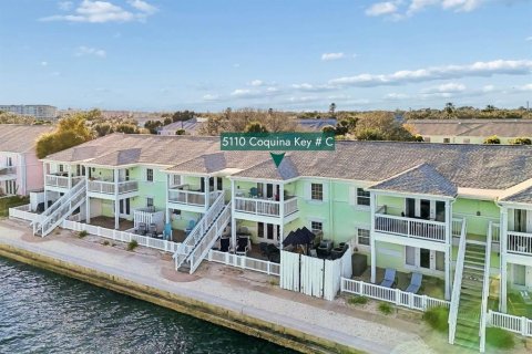 Condo in Saint Petersburg, Florida, 1 bedroom  № 2212136 - photo 24