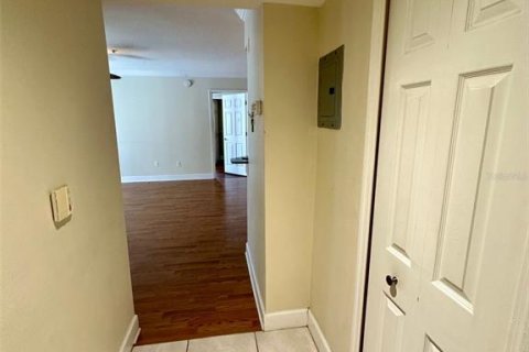 Copropriété à louer à Orlando, Floride: 2 chambres, 94.11 m2 № 2425794 - photo 2