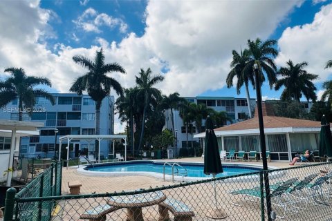 Copropriété à vendre à Hallandale Beach, Floride: 1 chambre, 62.99 m2 № 1985776 - photo 3