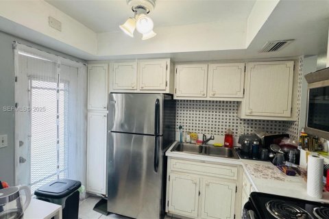 Copropriété à vendre à Hallandale Beach, Floride: 1 chambre, 62.99 m2 № 1985776 - photo 7