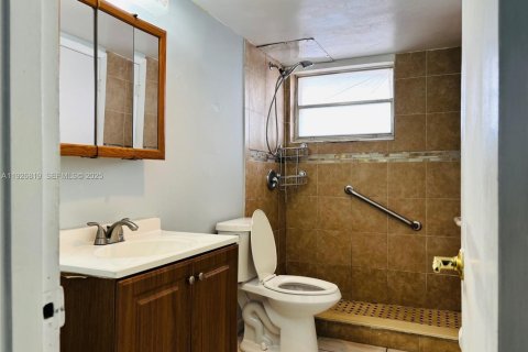 Copropriété à vendre à Hallandale Beach, Floride: 1 chambre, 62.99 m2 № 1985776 - photo 9