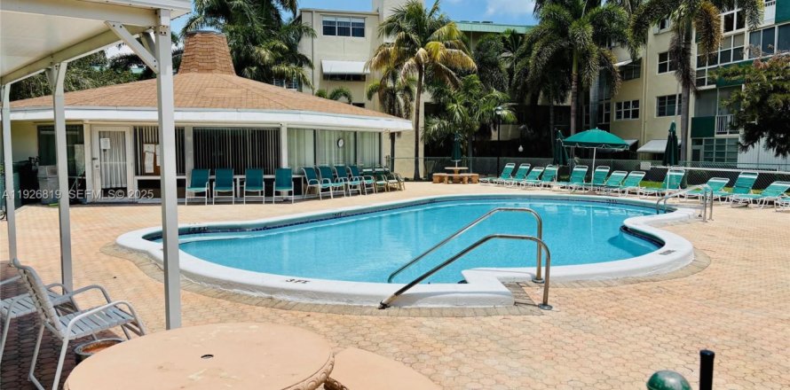 Condo à Hallandale Beach, Floride, 1 chambre № 1985776