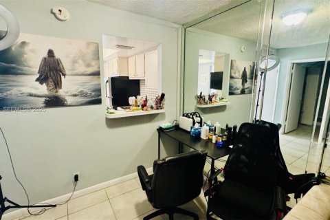Copropriété à vendre à Hallandale Beach, Floride: 1 chambre, 62.99 m2 № 1985776 - photo 8