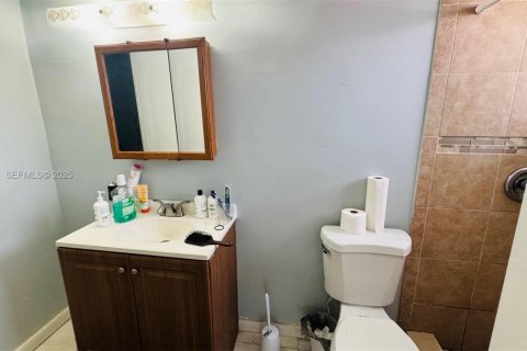 Copropriété à vendre à Hallandale Beach, Floride: 1 chambre, 62.99 m2 № 1985776 - photo 11