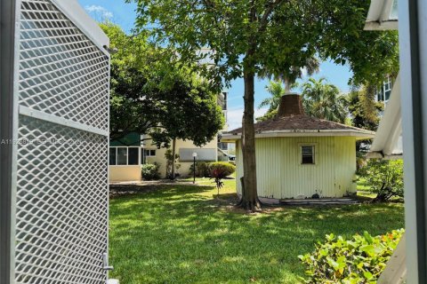 Copropriété à vendre à Hallandale Beach, Floride: 1 chambre, 62.99 m2 № 1985776 - photo 27