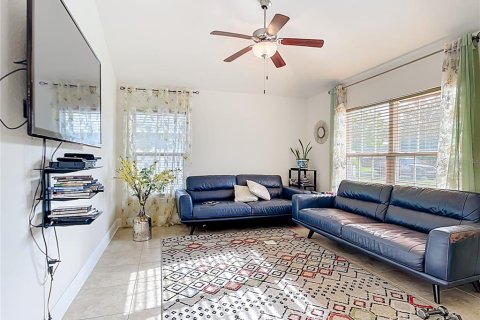 House in Punta Gorda, Florida 4 bedrooms, 213.77 sq.m. № 1815541 - photo 6
