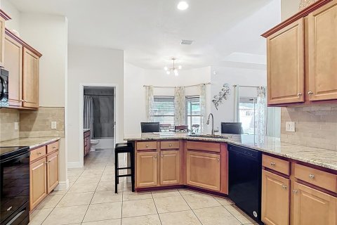 House in Punta Gorda, Florida 4 bedrooms, 213.77 sq.m. № 1815541 - photo 19