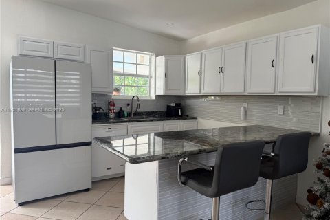 Villa ou maison à louer à Homestead, Floride: 3 chambres, 103.31 m2 № 1976673 - photo 8