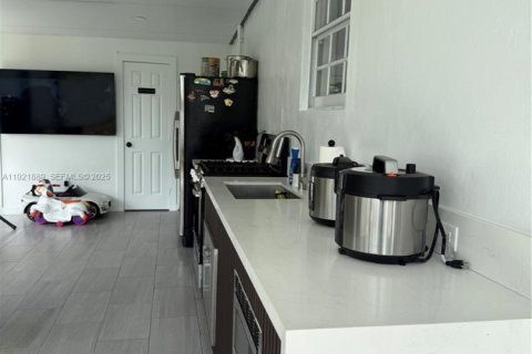 Villa ou maison à louer à Homestead, Floride: 3 chambres, 103.31 m2 № 1976673 - photo 22