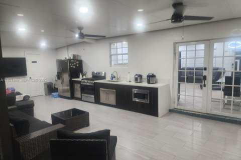 Villa ou maison à louer à Homestead, Floride: 3 chambres, 103.31 m2 № 1976673 - photo 20