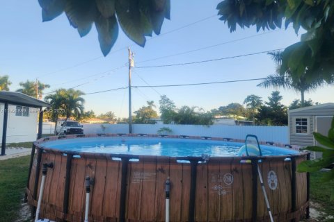 Villa ou maison à louer à Homestead, Floride: 3 chambres, 103.31 m2 № 1976673 - photo 29