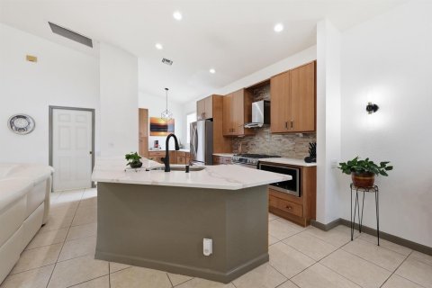Casa en venta en Port St. Lucie, Florida, 2 dormitorios, 154.31 m2 № 2078279 - foto 10
