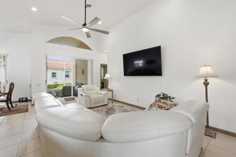 Casa en venta en Port St. Lucie, Florida, 2 dormitorios, 154.31 m2 № 2078279 - foto 7