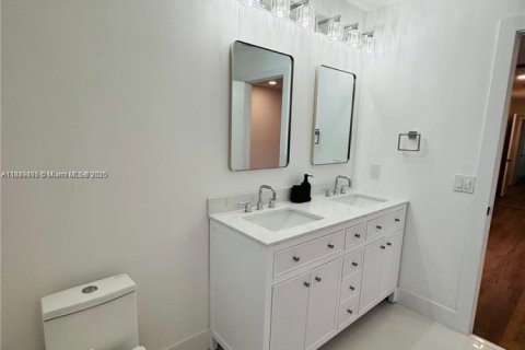 Villa ou maison à vendre à Lauderhill, Floride: 4 chambres, 211.17 m2 № 1954311 - photo 29