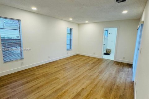 Villa ou maison à vendre à Lauderhill, Floride: 4 chambres, 211.17 m2 № 1954311 - photo 26