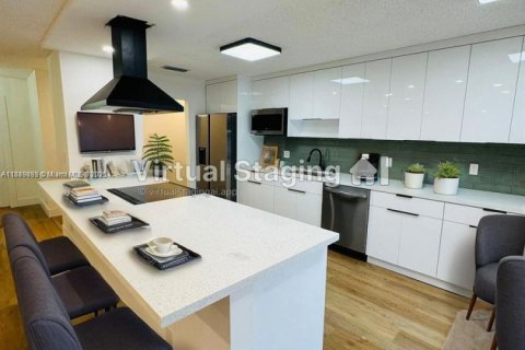 Villa ou maison à vendre à Lauderhill, Floride: 4 chambres, 211.17 m2 № 1954311 - photo 8