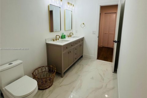 Villa ou maison à vendre à Lauderhill, Floride: 4 chambres, 211.17 m2 № 1954311 - photo 23