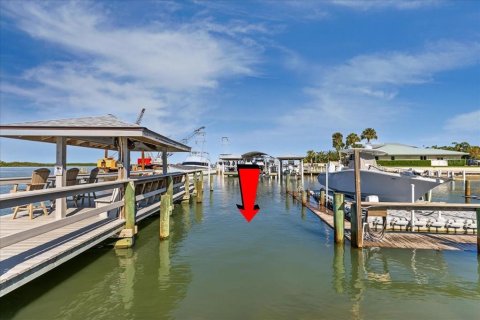 Condo in New Smyrna Beach, Florida, 2 bedrooms  № 2393532 - photo 29