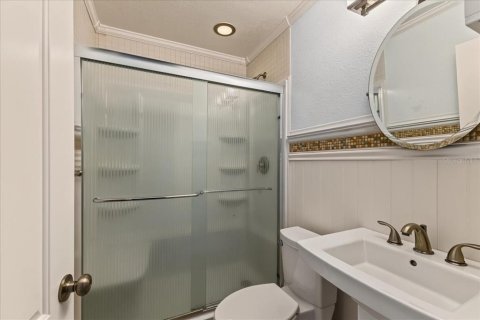 Condo in New Smyrna Beach, Florida, 2 bedrooms  № 2393532 - photo 22