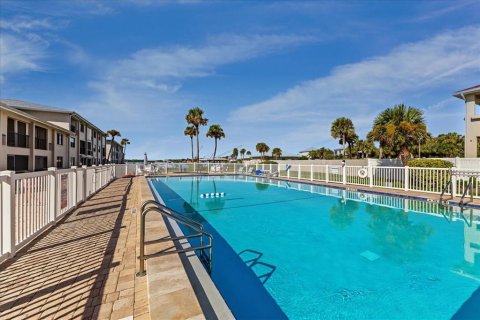 Condo in New Smyrna Beach, Florida, 2 bedrooms  № 2393532 - photo 24
