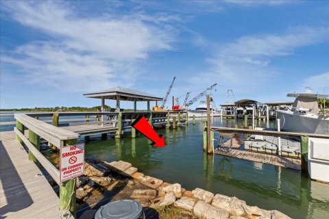 Condo in New Smyrna Beach, Florida, 2 bedrooms  № 2393532 - photo 28