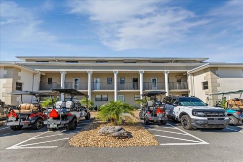 Condo in New Smyrna Beach, Florida, 2 bedrooms  № 2393532